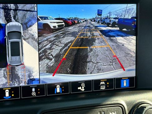 Certified 2022 GMC Terrain AT4 w/ Infotainment Package II image 20