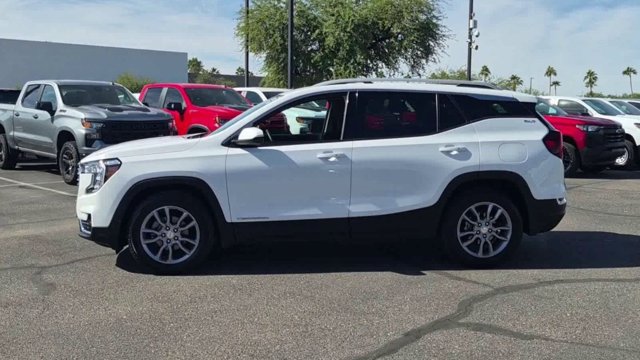 Certified 2023 GMC Terrain SLT FWD image 5