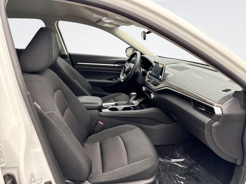 Used 2023 Nissan Altima 2.5 SV AWD/4WD image 17