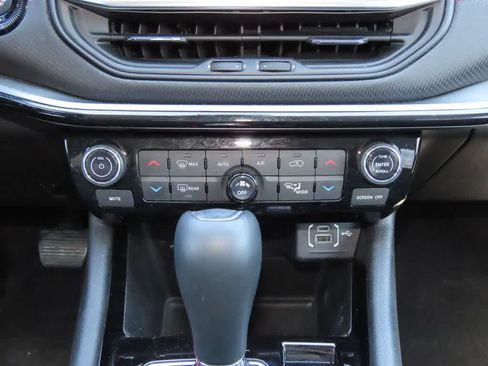 Used 2022 Jeep Compass Trailhawk w/ Trailhawk Elite Group image 24