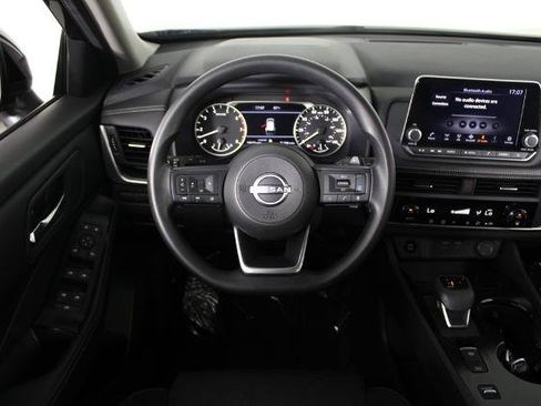 Certified 2024 Nissan Rogue SV FWD image 7