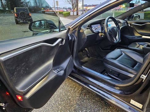 Used 2016 Tesla Model S 75D image 19