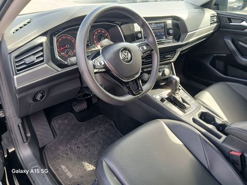 Used 2020 Volkswagen Jetta SE w/ SE Cold Weather Package image 7