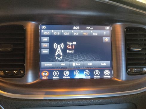 Used 2018 Dodge Charger SXT Plus w/ Blacktop Package image 25