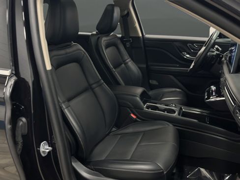Used 2025 Lincoln Corsair Grand Touring AWD/4WD image 24