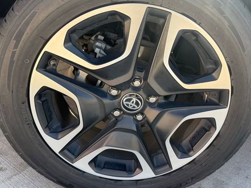 Used 2019 Toyota RAV4 Adventure w/ Advanced Technology Package AWD/4WD image 10
