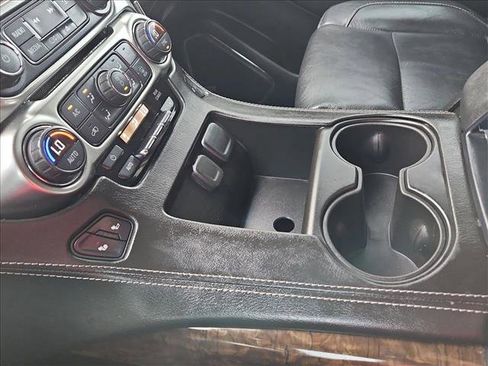Used 2019 Chevrolet Tahoe LT image 12