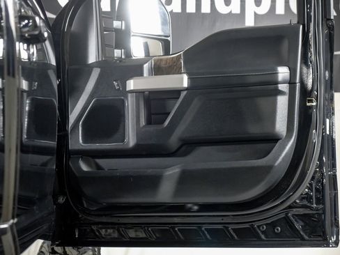 Used 2019 Ford F250 Lariat w/ Lariat Ultimate Package image 37