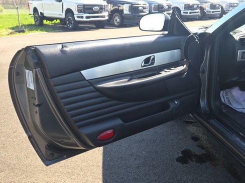 Used 2003 Ford Thunderbird image 27