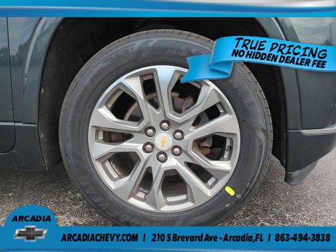 Used 2018 Chevrolet Traverse Premier FWD image 11