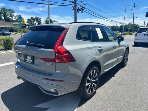 Certified 2025 Volvo XC60 B5 Plus AWD/4WD image 5