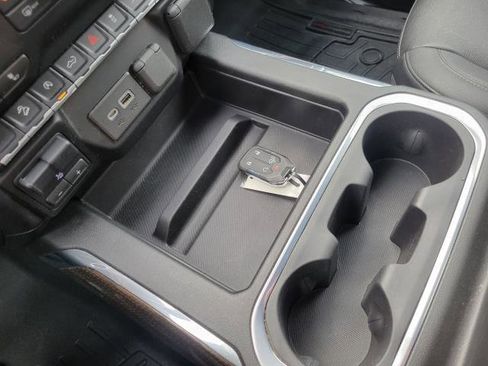 Certified 2022 Chevrolet Silverado 1500 RST w/ Convenience Package II image 19