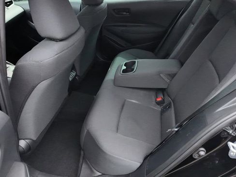 Used 2025 Toyota Corolla LE image 4