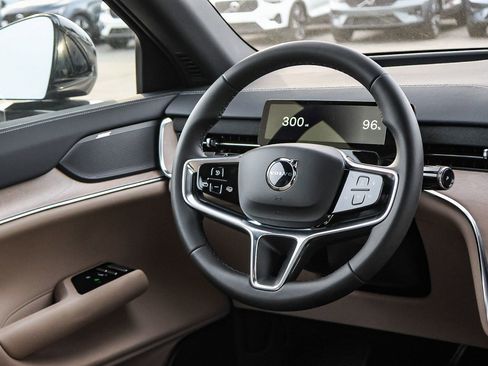 New 2026 Volvo EX90 Plus image 23