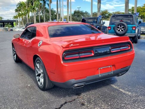 Used 2022 Dodge Challenger GT image 5