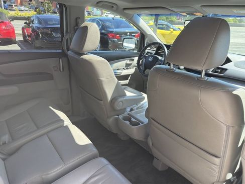 Used 2013 Honda Odyssey Touring image 21