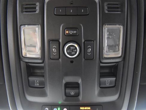 Used 2022 GMC Yukon Denali w/ Denali Ultimate Package image 35