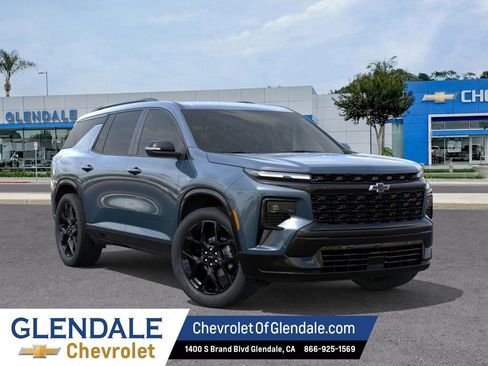 New 2026 Chevrolet Traverse RS w/ LPO, Floor Liner Package FWD image 7
