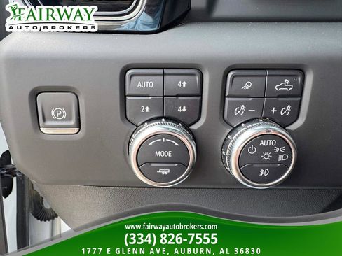 Used 2024 GMC Sierra 2500 AT4 w/ AT4 Premium Plus Package AWD/4WD image 17