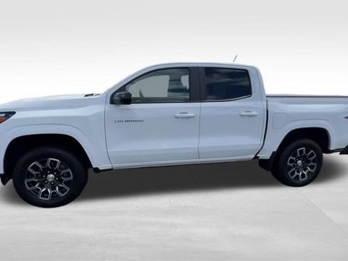 Certified 2024 Chevrolet Colorado LT w/ LT Convenience Package III AWD/4WD image 3