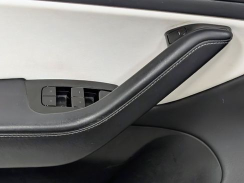 Used 2018 Tesla Model 3 Long Range AWD/4WD image 13