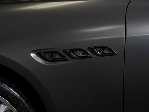 Used 2014 Maserati Quattroporte GTS RWD image 22