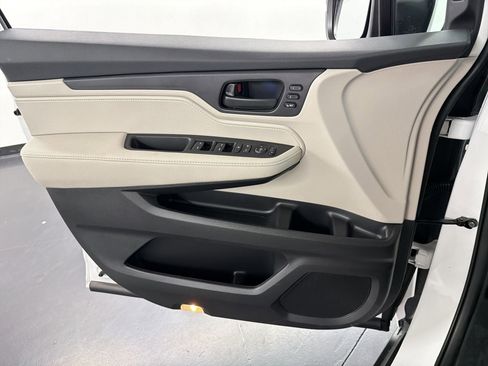New 2026 Honda Odyssey EX-L image 13