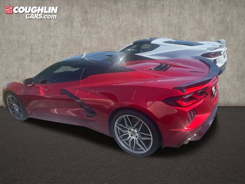 Used 2022 Chevrolet Corvette Stingray Premium Conv w/ Z51 Performance Package RWD image 2