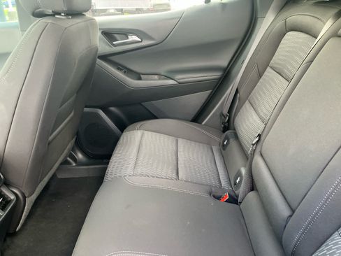 Used 2026 Chevrolet Equinox LT w/ Safety and Technology Package FWD image 33