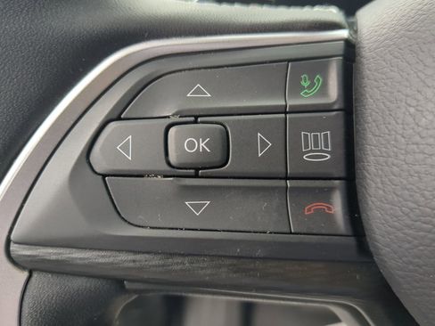 Used 2025 Jeep Grand Cherokee L Laredo image 56