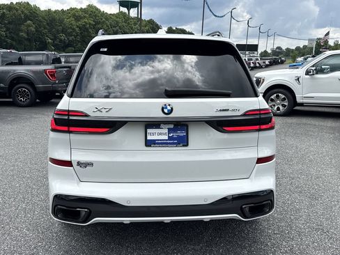 Used 2024 BMW X7 xDrive40i w/ M Sport Package AWD/4WD image 6