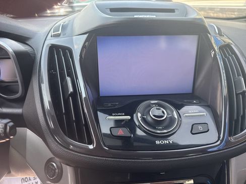 Used 2013 Ford C-MAX SEL image 18