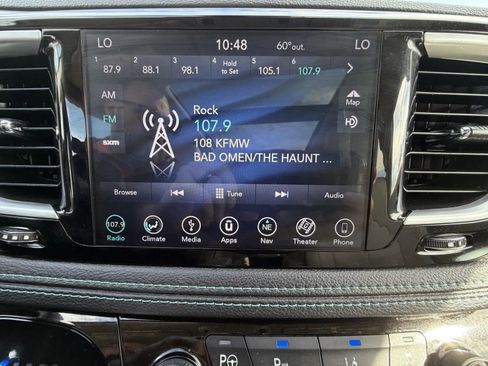 Used 2018 Chrysler Pacifica Limited w/ Advanced Safetytec Group image 20