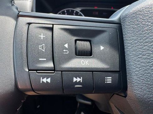 Certified 2026 Nissan Rogue SV FWD image 16
