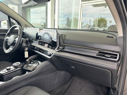 Used 2023 Kia Sportage LX image 21