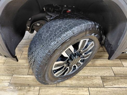 Used 2025 GMC Sierra 2500 Denali Ultimate image 38