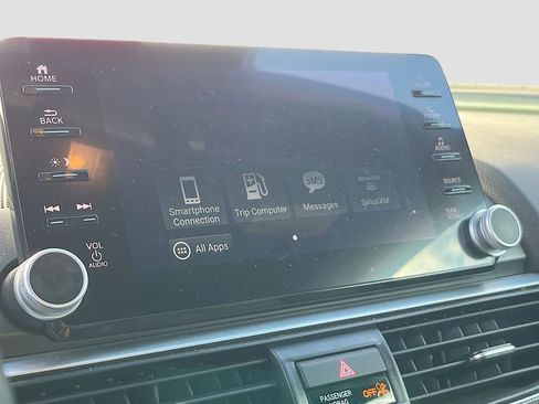 Used 2021 Honda Accord Sport image 15