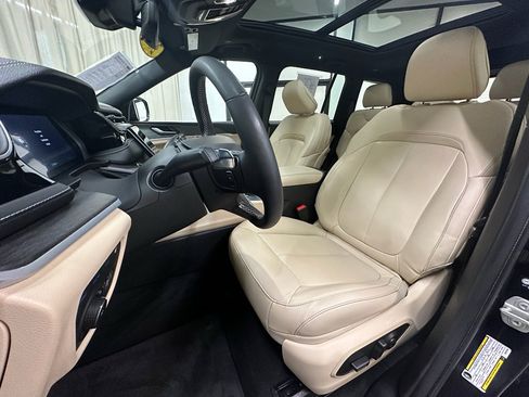 Used 2023 Jeep Grand Cherokee 4WD 4xe image 24