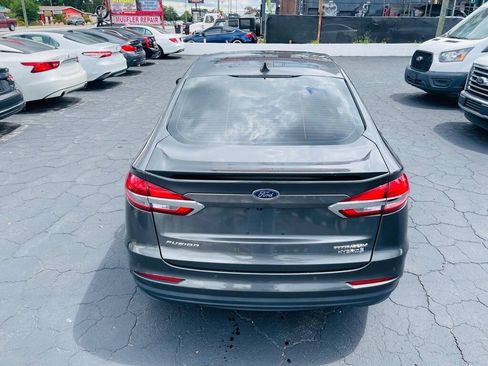 Used 2019 Ford Fusion Titanium FWD image 13