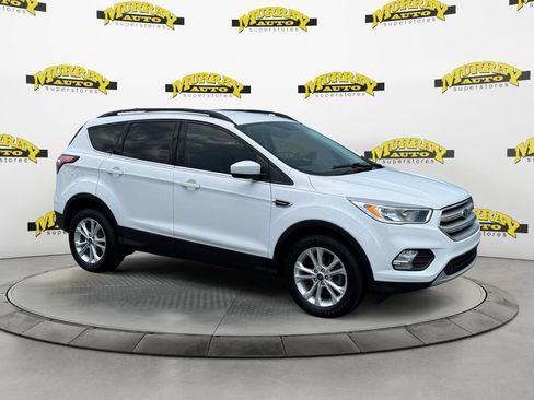 Used 2018 Ford Escape SE FWD image 7
