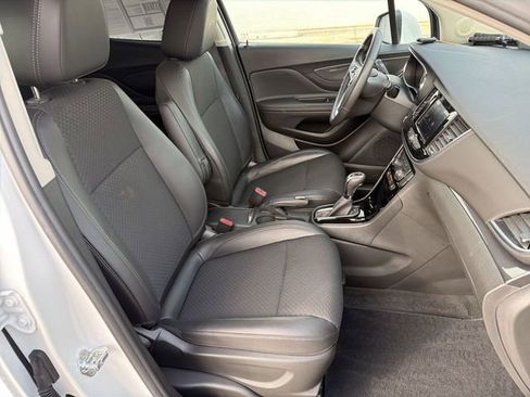 Certified 2022 Buick Encore Preferred w/ Safety Package image 25