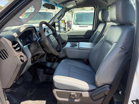 Used 2013 Ford F250 XL w/ XL Value Pkg RWD image 8