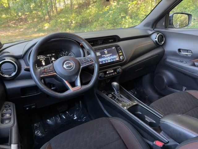Used 2024 Nissan Kicks SR FWD image 19