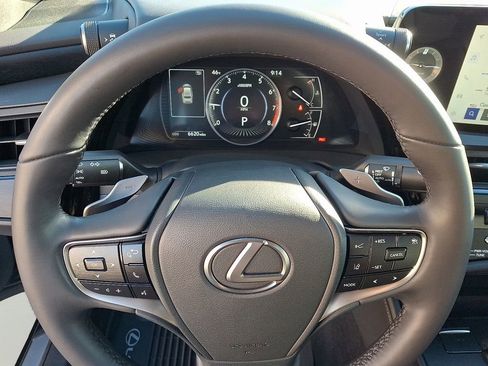 Certified 2023 Lexus ES 350 w/ Premium Package image 20