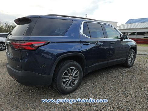 Used 2022 Chevrolet Traverse LT image 6
