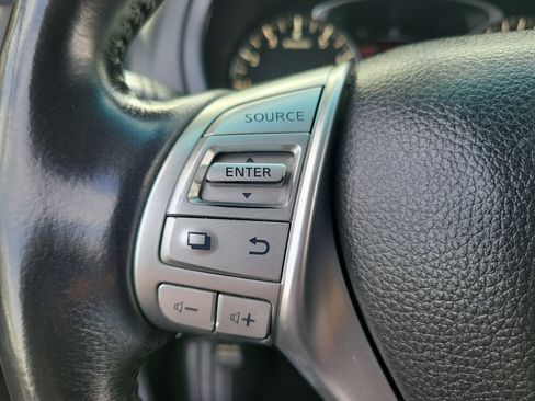 Used 2018 Nissan Altima 2.5 SV FWD image 10