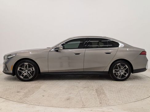 Certified 2026 BMW 530i w/ Premium Package image 2