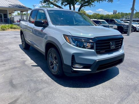 Used 2023 Honda Ridgeline Sport image 6