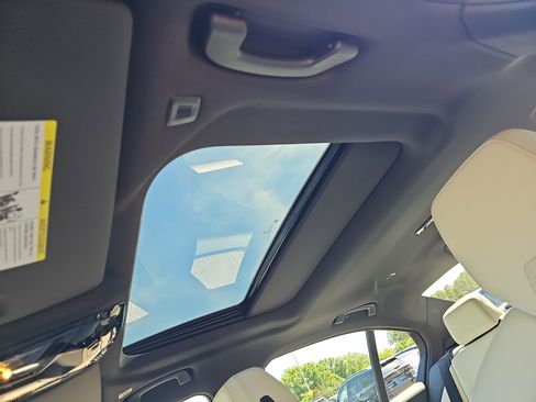 New 2027 BMW 530i RWD image 30
