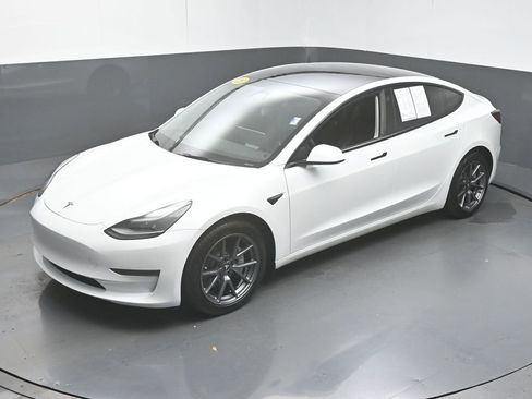 Used 2023 Tesla Model 3 Long Range AWD/4WD image 40